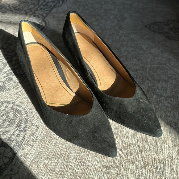 vionic black heels